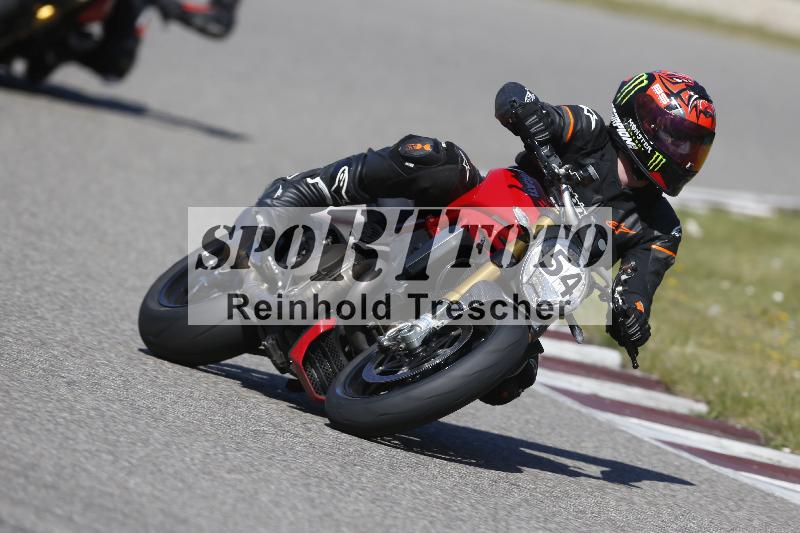 /06 08.04.2026 Cornu Master School ADR/Gruppe blau/54